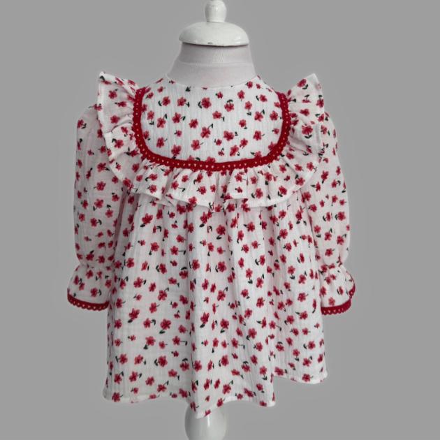 Rochiță cu Volane și Trandafirași Roșii